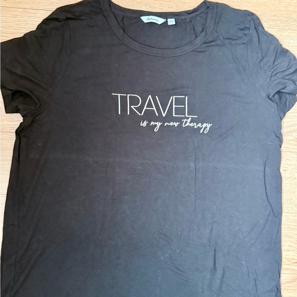 5/$25 - REITMANS Black Graphic Tee - Travel is my new therapy - Picture 2 of 6